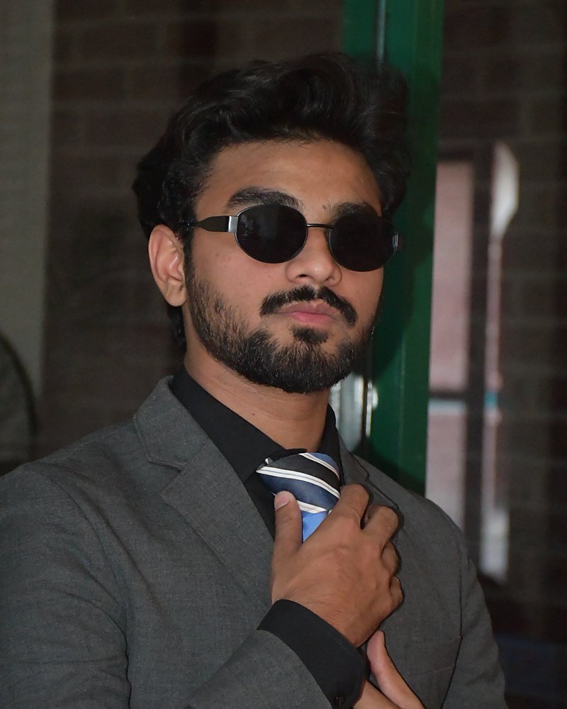 Hamza, Influencer, Graphic Designer & Web Developer (Django)